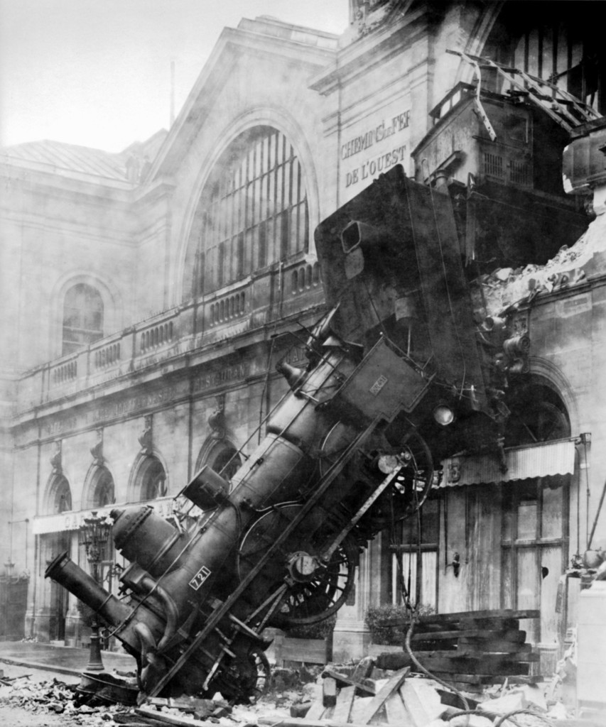 Train wreck Montparnasse 1895