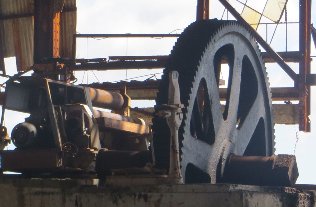 Rusty Gear in Cuba